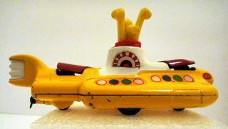 Corgi Toys,  Beatles Yellow Submarine,  1968 (?),  Model 803 3