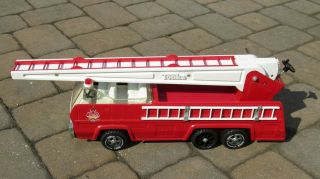 Vintage Tonka Aerial Ladder Fire Truck Engine 2960 w All Ladders 1970s 2