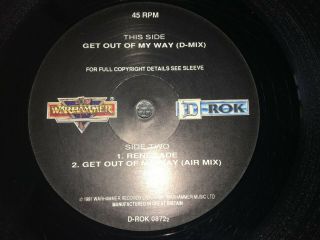 D - ROK GET OUT OF MY WAY 1991 WARHAMMER VINYL RECORD BRIAN MAY METAL ROCK QUEEN 2