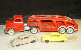 Old Vintage Hubley Plastic Auto Transporter Tractor Trailer Truck W/ 2 Cars