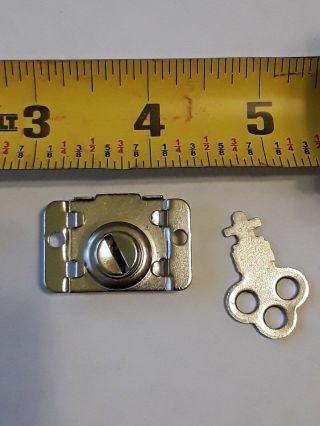 Antique Mills Novelty Slot Machine Trade Stimulator Front Vendor Lock & Key