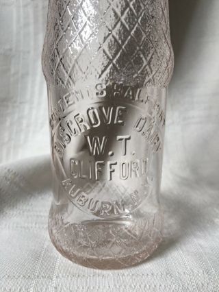 Vintage Half Pint Milk Bottle W T Clifford Bisgrove Dairy Auburn York 1941 2
