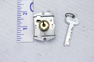 Nos Yale Lock For A Mills Vendors Trade Stimulator Arcade Brass Coin Op
