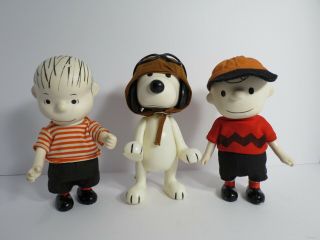 Peanuts United Feature Syndicate 1966 Charlie Brown Red Baron Snoopy Linus Dolls
