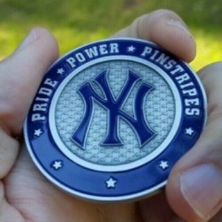 Premium Mlb York Yankees Poker Card Guard Chip Protector Golf Marker Coin