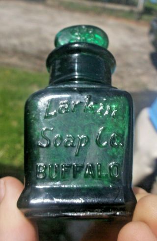 Emerald Green Larkin Soap Co Buffalo Emb,  Label,  & Stopper Lavender Salts 1890s