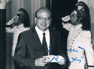 Italy Prime Minister Bettino Craxi 1934 - 2000 Signed Photo 7 " X9 " Autograph