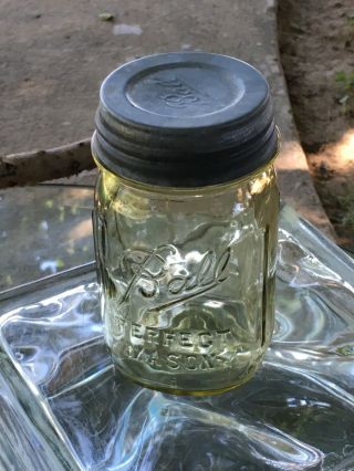 Antique/vintage Ball Perfect Mason Fruit Jar Vaseline/straw Yellow Pint