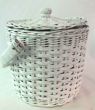 Vintage White Wicker Ice Bucket with Plastic Liner Lid Handle Woven Container 5