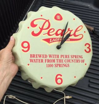 Vintage Pearl Beer Sign Clock Bottle Cap