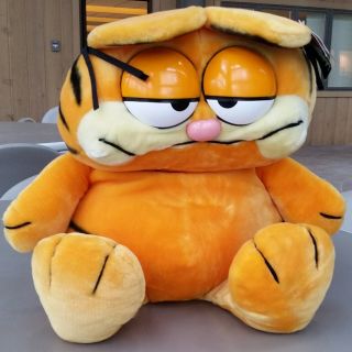 Garfield Vintage Plush By Dakin From The Archives At Paws Inc.