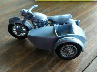 Matchbox Lesney Triumph TIIO Motorcycle And Sidecar 4 CN 3