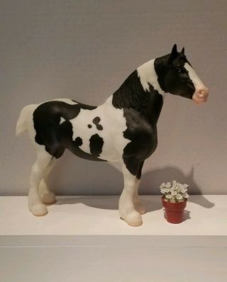 Breyer Black And White Pinto Clydesdale Mare Picture Perfect