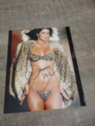 Priscilla Presley Autograph Signature Color 8x10 (sexy)