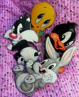 4 Baby Looney Tunes Wall Hanging Nursery Art Plaques Tweety Bugs Daffy Sylvester