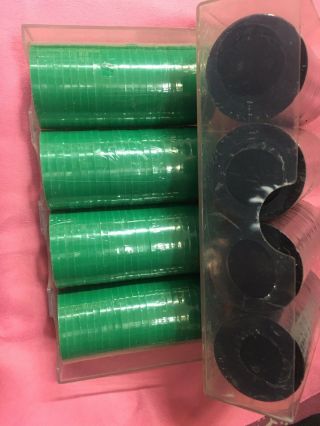 Vintage Unicorn Mold Poker Chips 8.  35G set of 200 Green And Black with Case 4