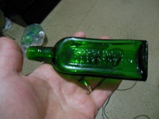Gargling Oil Lockport,  Ny Emb Emerald Green Bottle
