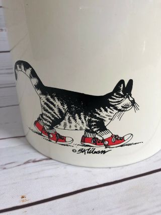 B.  Kliban Cat in Red Shoes Sneakers Ice Bucket Red White Black Vintage 2