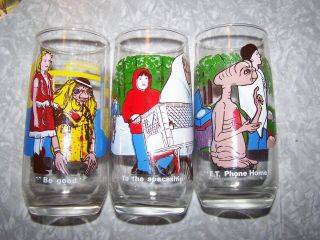 E.  T.  The Extra - Terrestrial Aafes 1982 Universal Studio Drink Glasses / 3