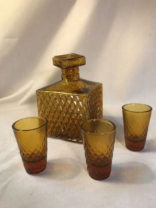 Vintage Mid Century Modern Amber/gold Decanter Whiskey 3 Matching Glasses Mcm