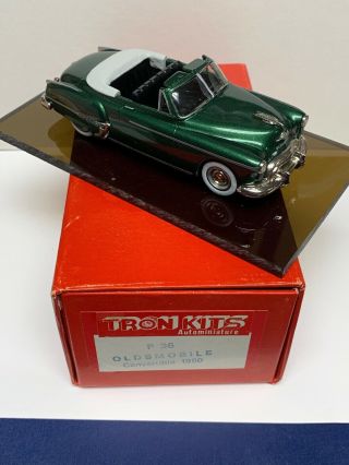 Tron Kits P36 Oldsmobile Convertible 1950 Autominiture Italy