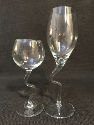 Set of 14 Twisted Bent Z Stem Wine Glasses 7