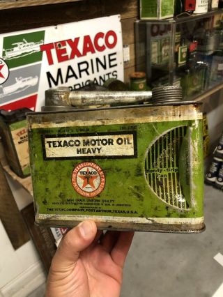 Early Texaco Half Gallon Handy Grip Oil Can Easy Pour Spout Metal Can