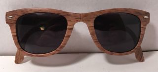 Promo Captain Morgan Rum Brown Wood Grain Design Foldable Sunglasses Shades
