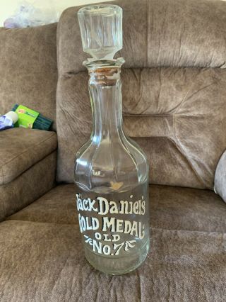 Jack Daniels Gold Medal Old No 7 Tennessee Whiskey Bottle Decanter Euc