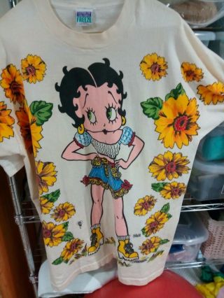 Betty Boop Home Grown Tshirt X - Large