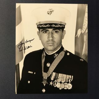 Jay Vargas Signed 8x10 Photo Autograph Vietnam War Medal Of Honor Veteran
