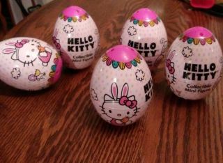5 Hello Kitty Mystery Easter Eggs With Collectible Mini Figures Inside