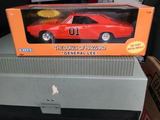 The Dukes Of Hazzard " General Lee " 1:25  1998