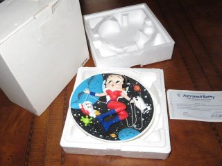 Betty Boop Astronaut Danbury Plate W/ & Box (k984)