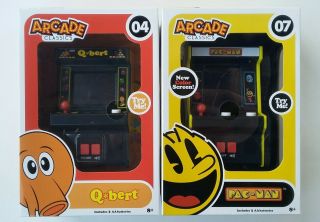 Arcade Classics 04 Q Bert & 07 Pac - Man Basic Fun Bandai Namco Entertainment Inc.