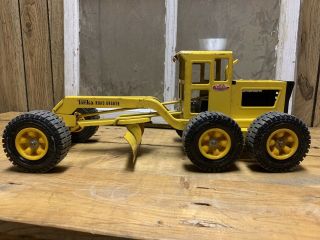 Vintage Early 1970s Tonka Pressed Metal Road Grader Truck Bulldozer Yellow Toy