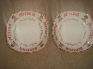 Beefeaters Saucers/trinket Bowl/ashtray,  Gold Trim (set Of 2)
