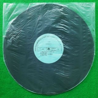 Kiss - Dynasty,  unique korea vinyl lp Monochrome Cover (Red Cover) VG / EX - (EX) 6