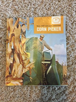 237 John Deere 2 Row Corn Picker Color Brochure