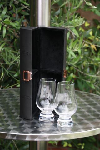 Glencairn Leather Travel Case,  2 Crystal Glasses - The Perfect Whisky Gift 2