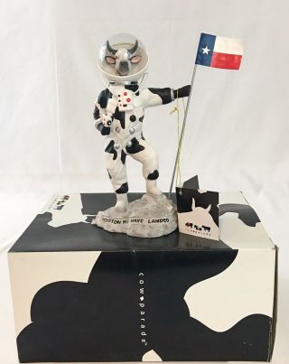 Cow Parade Moonwalking Cow 7282 Houston We Have Landed Retired W/box Tag