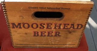 VINTAGE MOOSEHEAD BEER WOODEN CRATE CANADIAN LAGER WITH RARE CHESSBOARD LID 3
