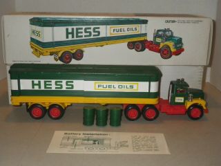 1975 Vintage Hess Freight Truck With Barrels Box And Inserts