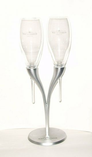 Moet Chandon Champagne Silver Metal Candelabra Stand 2 Flutes Glasses Wedding ?