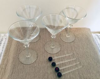 Vintage Set Of (4) Martini Glasses With Green Olive/pimento Martini Glass Picks.