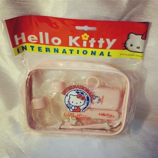 A Very Rare Vintage Sanrio 1976,  1999 Hello Kitty International Travel Kit