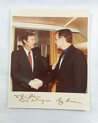 Official Wh Photo Of President George H W Bush Autographed Air Force 1