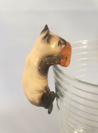 Vtg Hagen - Renaker Mini Climbing Siamese Cat w Goldfish Figurine, 3