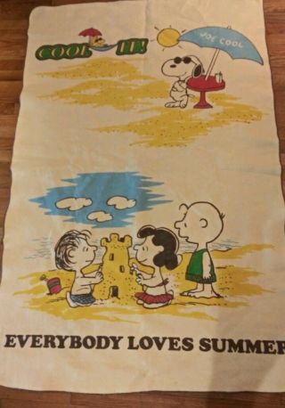 Vintage Snoopy Peanuts Joe Cool Beach Blanket Lucy Charlie Brown 1971