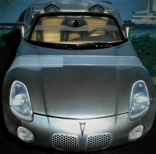 2006 PONTIAC SOLSTICE GM LICENSED 1:18 Scale RARE LIMITED ISSUE 4